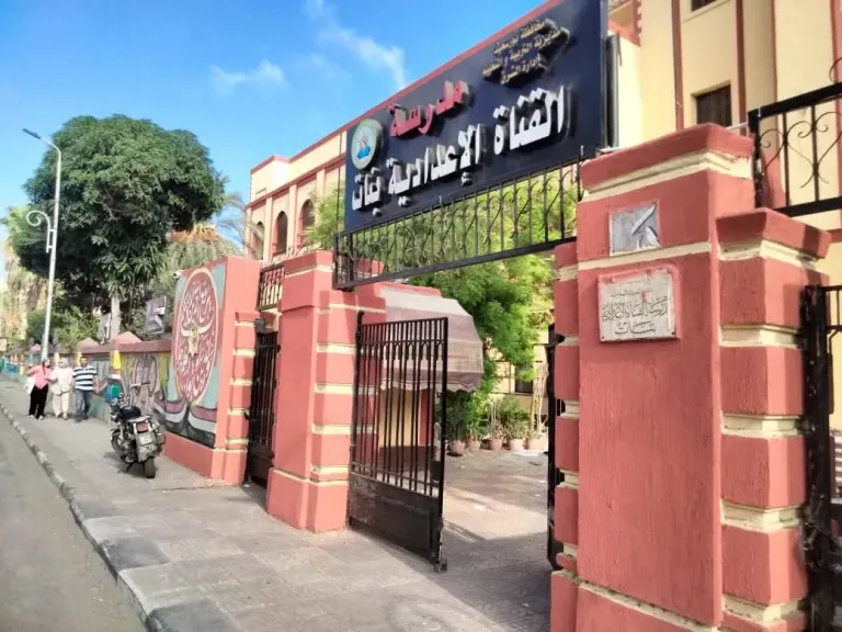 جاهزية مدارس بورسعيد لانطلاق الدراسة.. والمحافظ يطلق حملات تطهير مكثفة