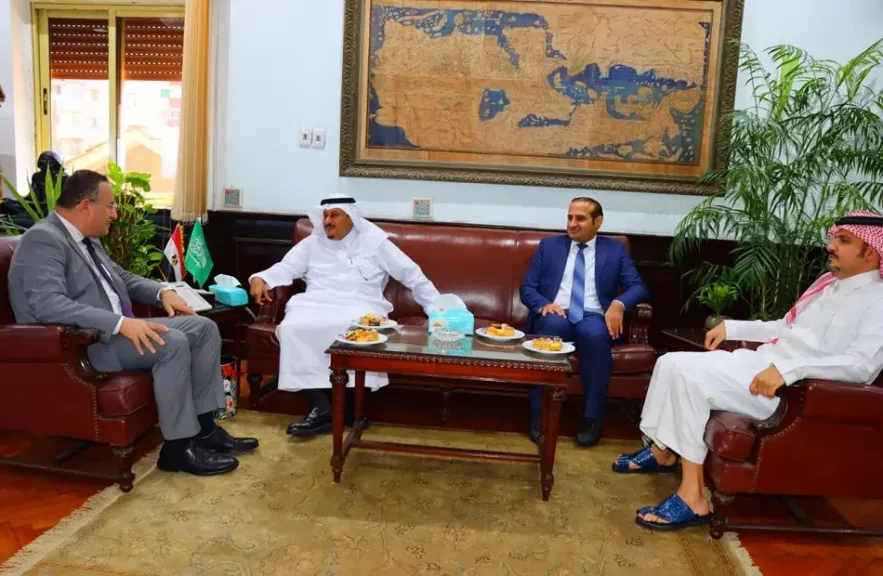 جامعة الإسكندرية تستقبل قنصل السعودية لتعزيز التعاون الأكاديمي والثقافي
