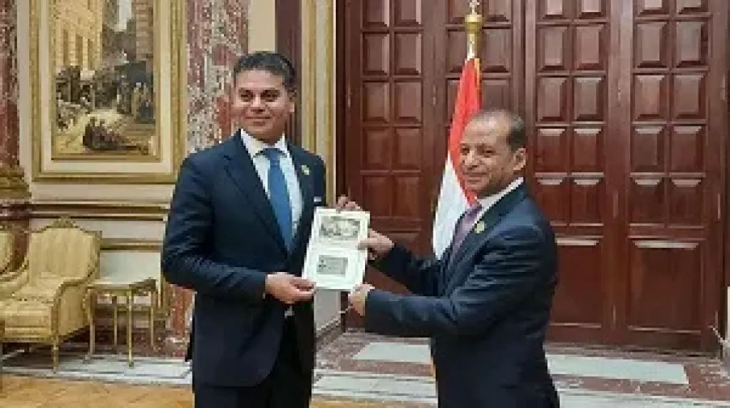 النائب مجدي البري يتسلم كارنيه عضوية مجلس الشيوخ: بداية لمسئولية وطنية