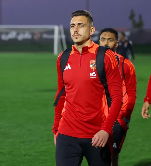 جراديشار يقود هجوم الأهلي أمام حرس الحدود