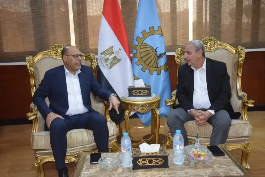 محافظ الغربية يُناقش مع وزير العمل آليات تقديم الدعم لأسر ضحايا حريق مصبغة المحلة