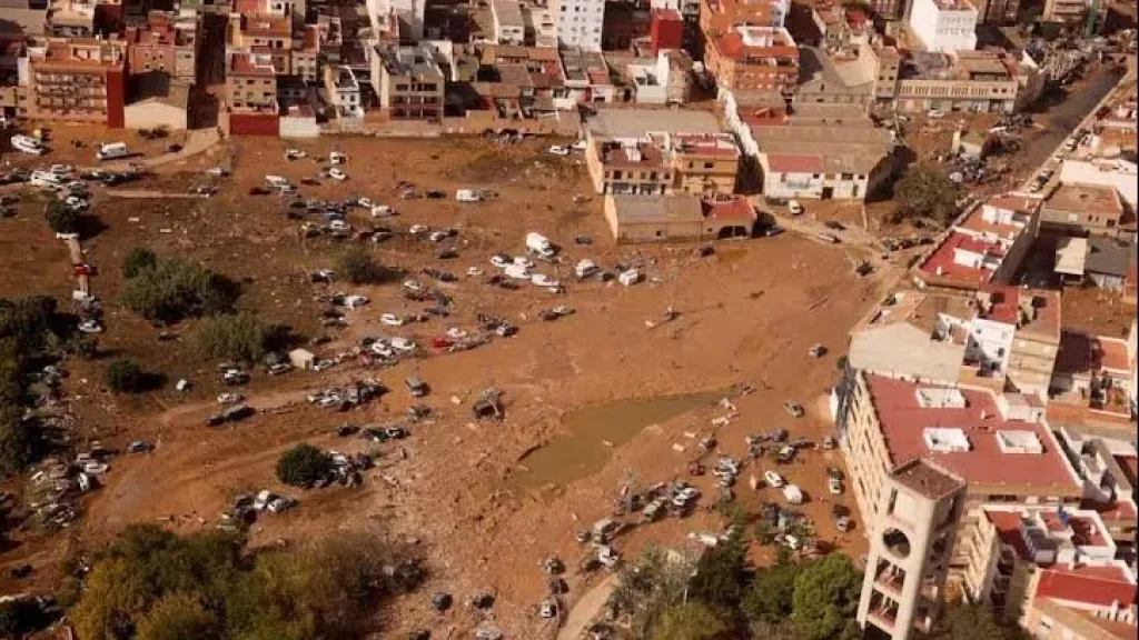 غرق المنوفية والبحيرة.. عباس شراقي:لن يحدث ومصر استعدت جيدا