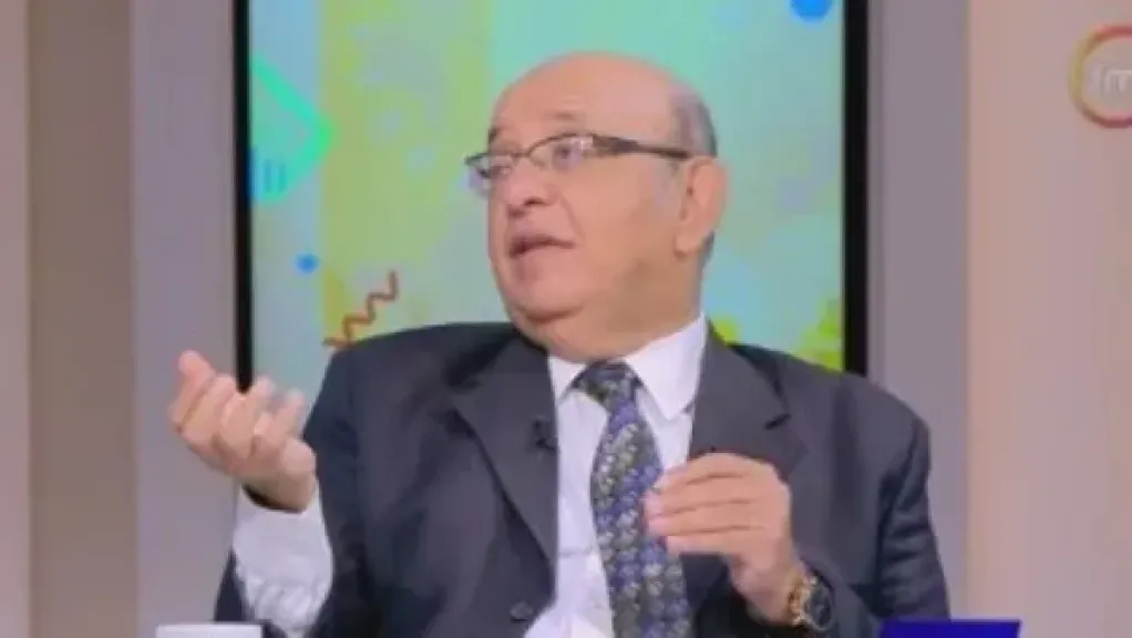 أستاذ طب نفسي: الذكاء العاطفي يتفوق على العقلي.. والحب علم قائم على ثلاثية متكاملة