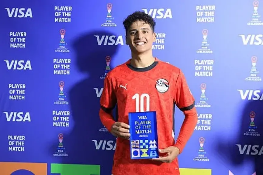 محمد عبد الله لاعب الأهلي يفوز بجائزة في كأس العالم للشباب