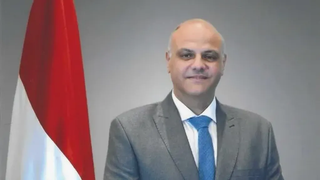 محافظ القليوبية يلتقي بمواطنى شبين القناطر للاستماع إلى مشاكلهم