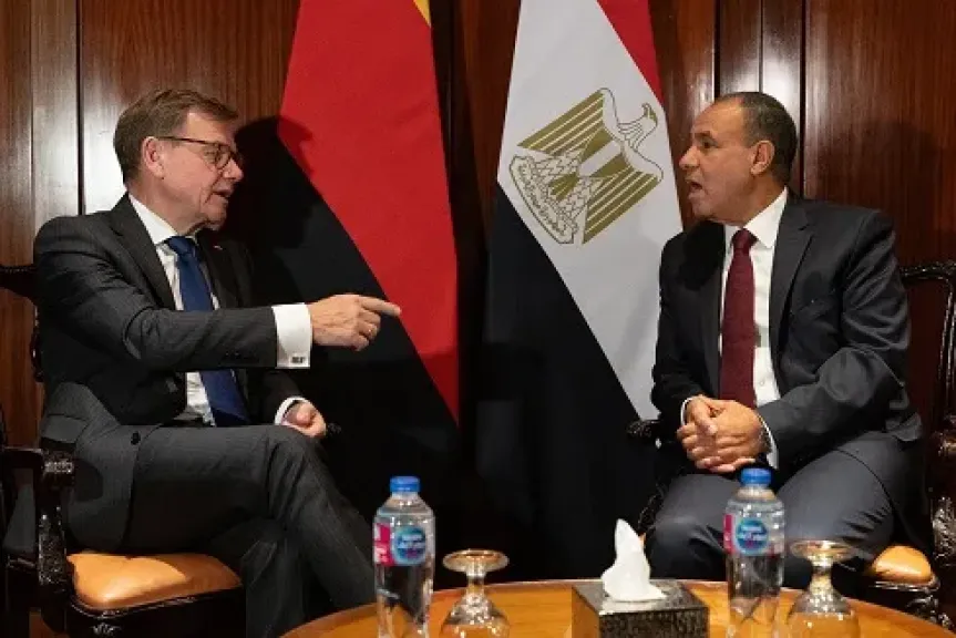 وزير الخارجية: حريصون على تطوير العلاقات الاقتصادية والتجارية مع ألمانيا
