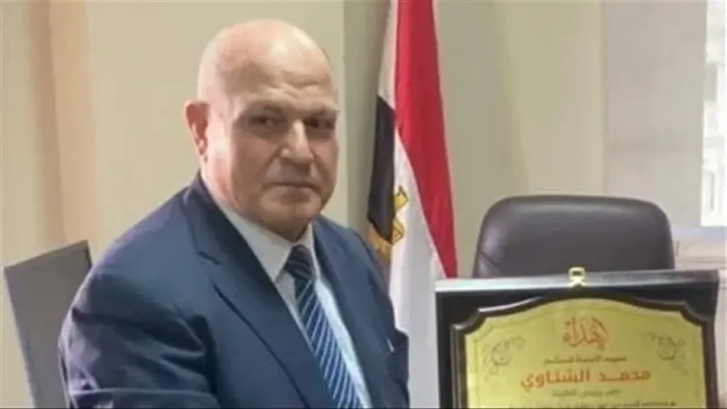 رئيس النيابة الإدارية يهنئ الرئيس السيسي والشعب المصري بذكرى ثورة 30 يونيو