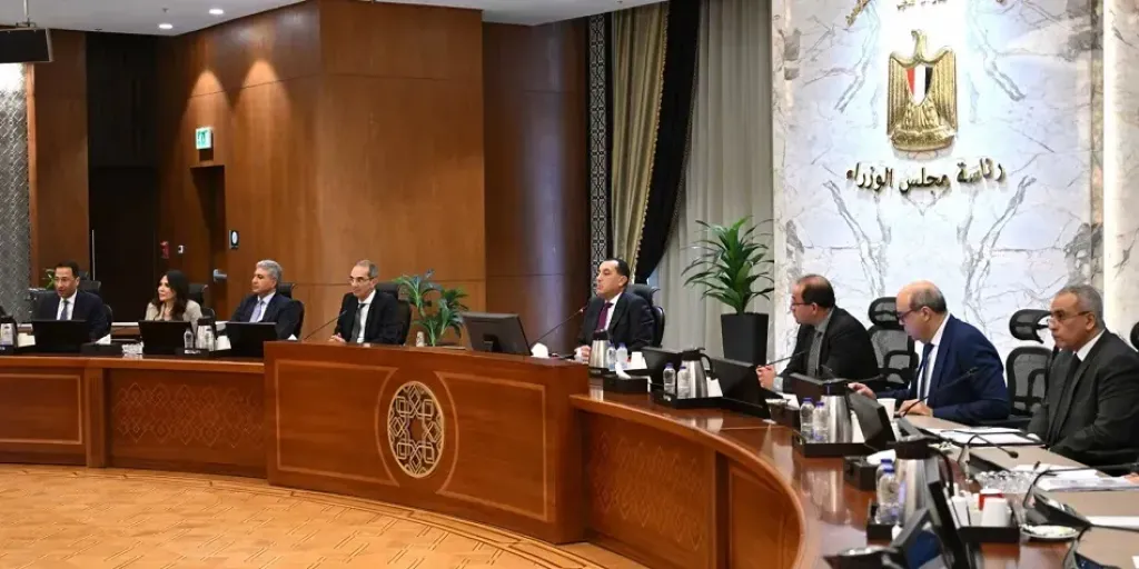 رئيس الوزراء يتابع جهود تعظيم الاستفادة سياحيا من مسار العائلة المقدسة