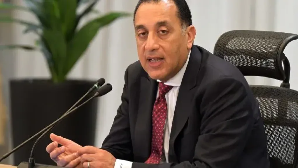 رئيس الوزراء يشهد التشغيل التجريبي لمحطة الربط الكهربائي بين مصر والسعودية