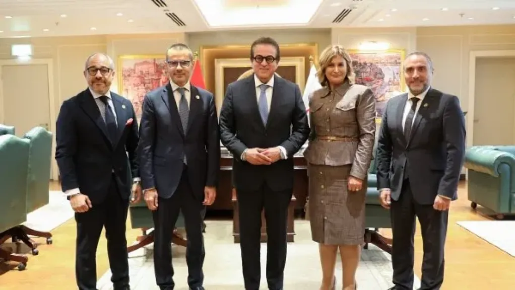 وزير الصحة يستقبل وفد المجلس التنفيذي لاتحاد المستشفيات العربية وزير الصحة يستقبل وفد المجلس التنفيذي لاتحاد المستشفيات العربية