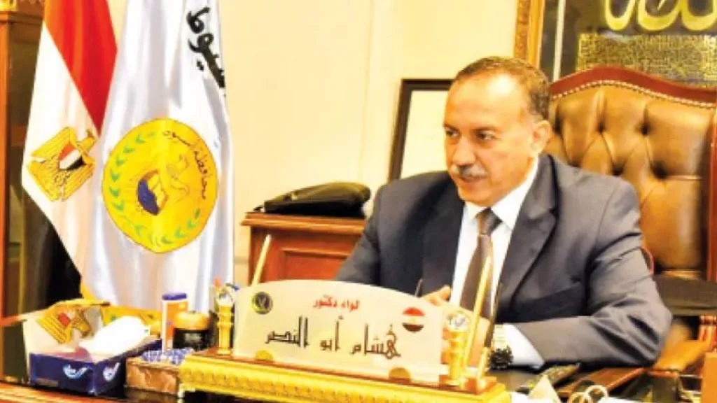 محافظ أسيوط: تشغيل المعدة المائية المتطورة نقلة نوعية في تطهير المجاري وتحقيق الاستدامة البيئية