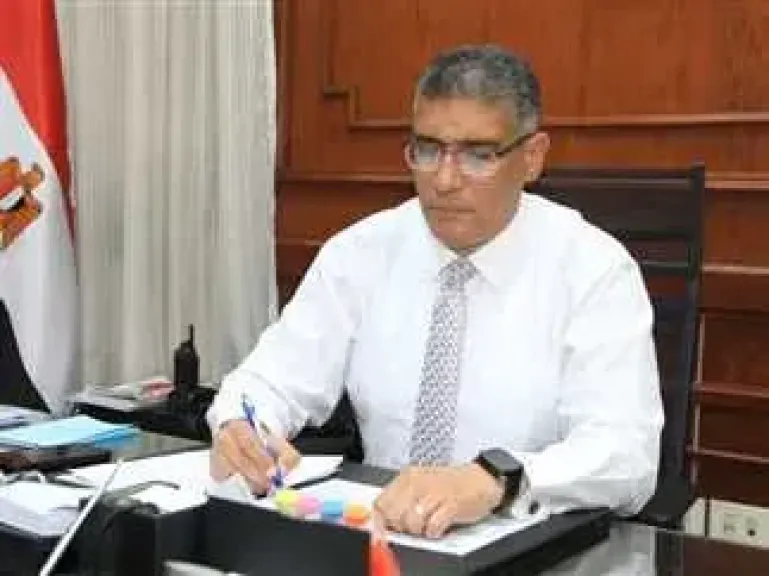 محافظ الجيزة: إعادة الانضباط لشارع العريش وتسكين الباعة الجائلين في باكيات