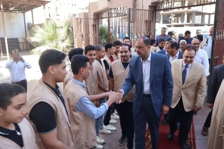 محافظ سوهاج يتفقد الخدمات الطبية المقدمة على هامش مبادرة صحح مفاهيمك
