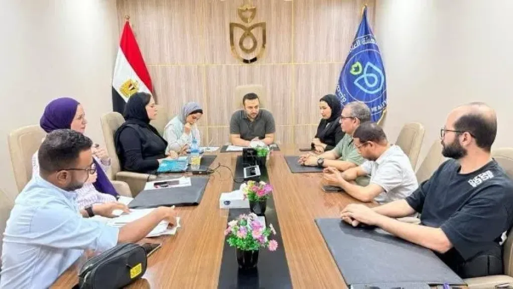الرعاية الصحية: تسليم 1000سماعة طبية.. وافتتاح قسم الرعاية بمستشفى الكرنك بالأقصر الرعاية الصحية: تسليم 1000سماعة طبية.. وافتتاح قسم الرعاية بمستشفى الكرنك بالأقصر