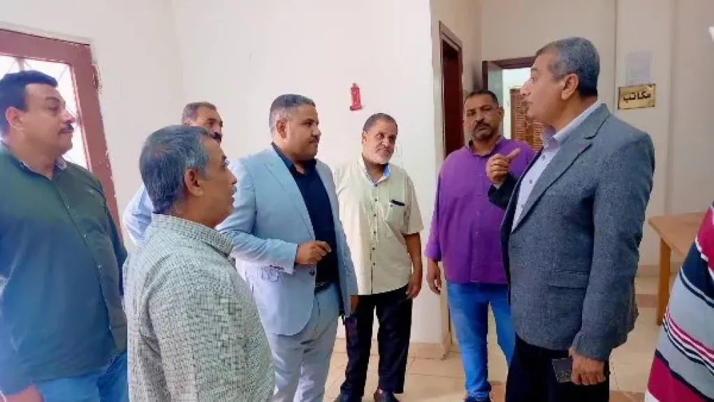 محافظ أسيوط: دعم لمشروعات إيفاد للنهوض بالزراعة والريف وتحسين معيشة المزارعين محافظ أسيوط: دعم لمشروعات إيفاد للنهوض بالزراعة والريف وتحسين معيشة المزارعين