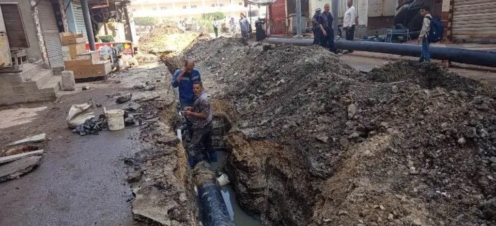 إحلال وتجديد خط مياه شرب بشارع الدلتا بدسوق إحلال وتجديد خط مياه شرب بشارع الدلتا بدسوق