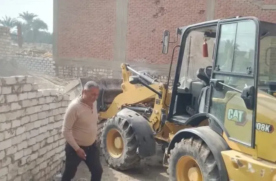 التصدي لـ19 حالة بناء مخالفة في حملات مكثفة بأحياء الإسكندرية