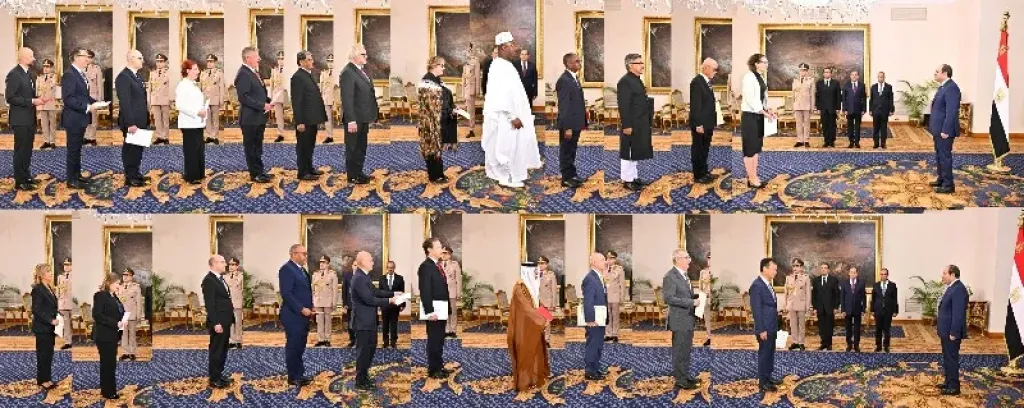 موقع الرئاسة ينشر فيديو تسلم الرئيس السيسي أوراق اعتماد 23 سفيراً جديداً موقع الرئاسة ينشر فيديو تسلم الرئيس السيسي أوراق اعتماد 23 سفيراً جديداً