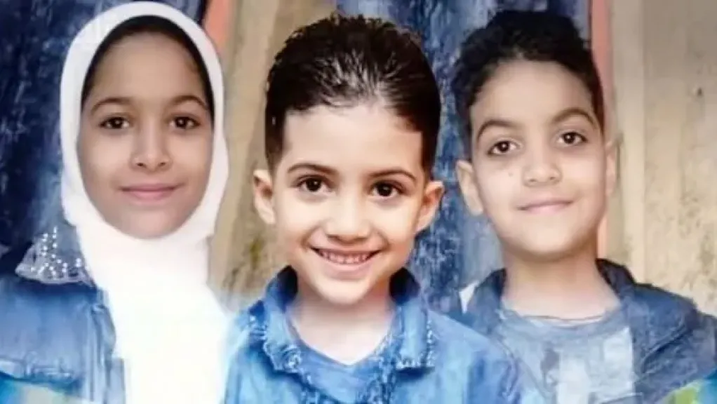 والد ضحايا جريمة الهرم يفجر مفاجأة في الجنازة: بنتي سليمة لم تتعرض... والد ضحايا جريمة الهرم يفجر مفاجأة في الجنازة: بنتي سليمة لم تتعرض لاعتداء