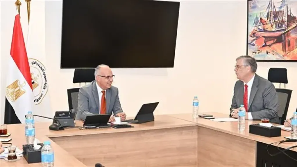 وزير الري يبحث مع سفير هولندا بالقاهرة مجالات التعاون المشترك فى الموارد... وزير الري يبحث مع سفير هولندا بالقاهرة مجالات التعاون المشترك فى الموارد المائية
