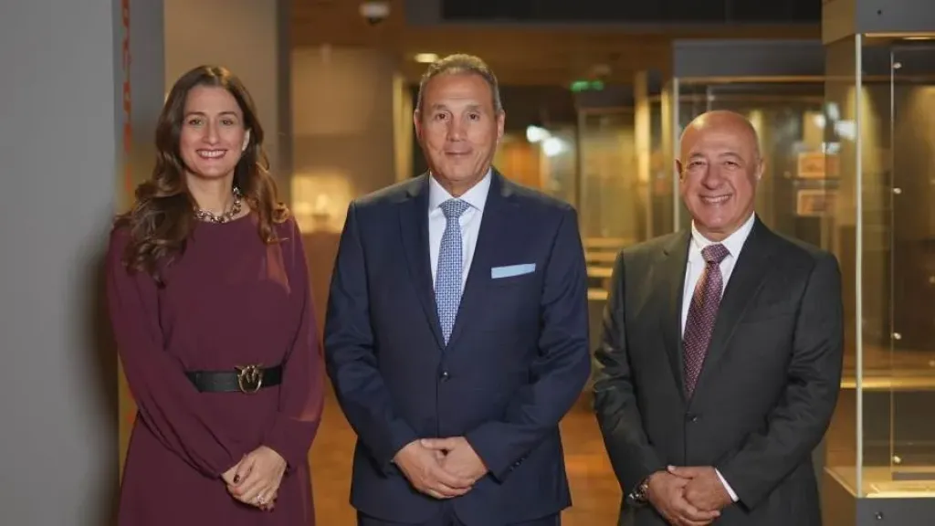 محفظة ودائع عملاء البنك الأهلي المصري ترتفع لـ5.45 تريليونات جنيه بنهاية يونيو... محفظة ودائع عملاء البنك الأهلي المصري ترتفع لـ5.45 تريليونات جنيه بنهاية يونيو 2025