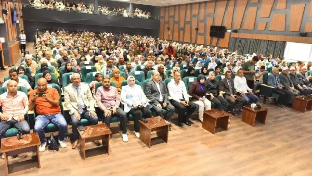 محافظ أسيوط: الاحتفال بنصر أكتوبر يعد تجسيدا لمعنى الانتماء الحقيقي