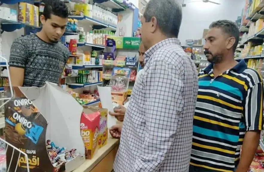 32 محضرًا و11 إنذارًا في حملة موسعة بوسط الإسكندرية 32 محضرًا و11 إنذارًا في حملة موسعة بوسط الإسكندرية