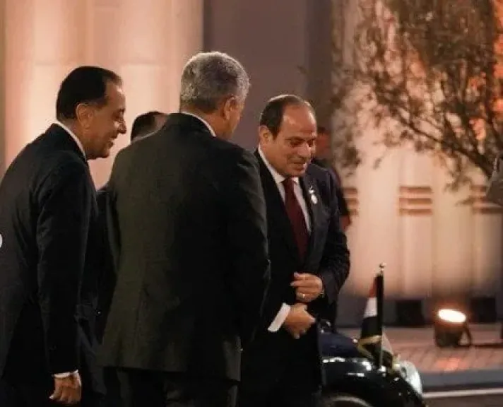 الرئيس السيسي يصل المتحف المصري الكبير