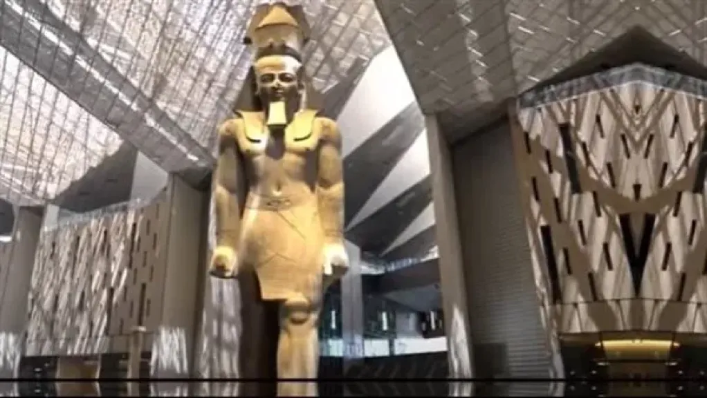 عدونا كان عايز يلعب.. أستاذ تاريخ يكشف سرًا بشأن المتحف المصري الكبير