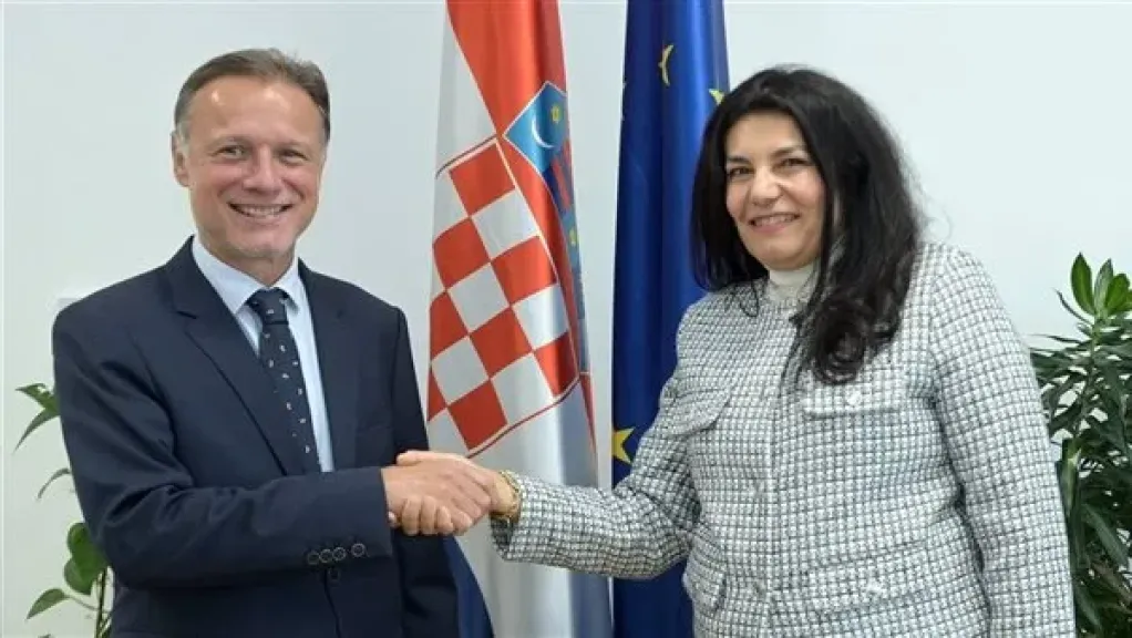 رئيس مجلس النواب الكرواتي يستقبل السفيرة المصرية