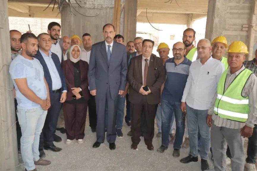 محافظ سوهاج: رصف الطرق المؤدية للمجمع الخدمي لصانعي الأثاث بطهطا