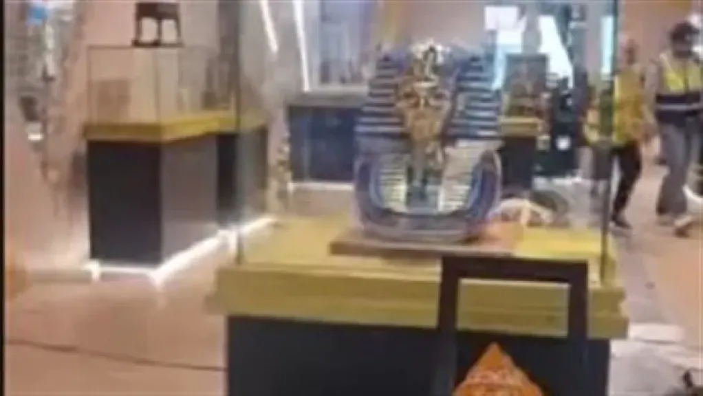 إقبال غير مسبوق على الجناح المصري في بورصة لندن السياحية بإطلالة فرعونية مبهرة