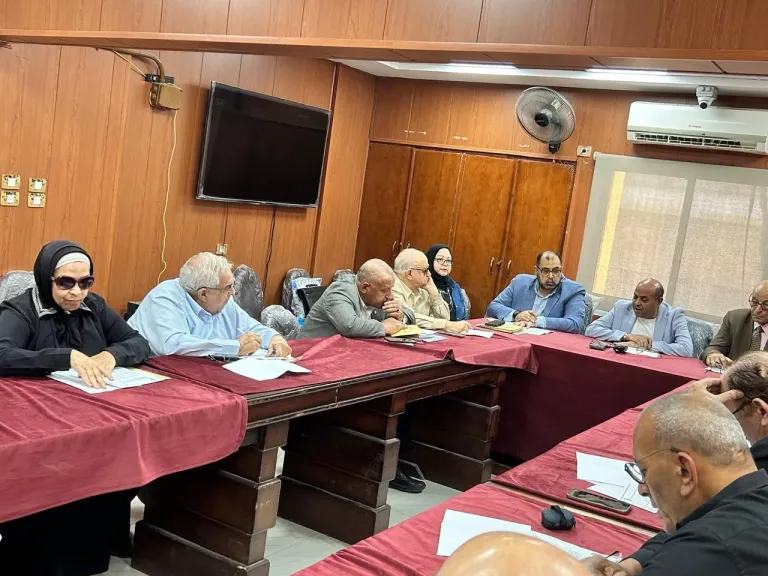 اجتماع الجمعية العمومية لمجلس الأمناء والآباء والمعلمين بتعليم الدقهلية