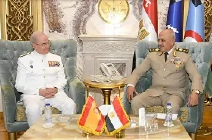 الفريق أحمد خليفة يلتقي رئيس أركان الدفاع الأسباني لبحث سبل تعزيز علاقات التعاون العسكري