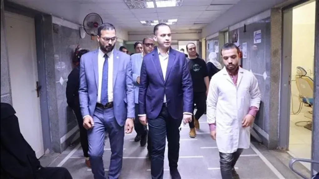 نائب وزير الصحة يتفقد مستشفيات مطروح ويوجه بتسريع تشغيل «الصدر» و«الحميات»