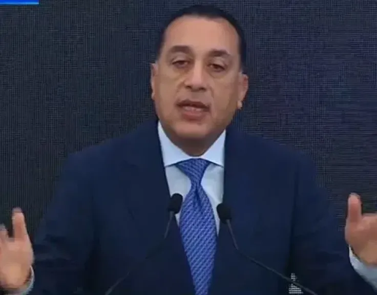 رئيس الوزراء: بدأنا التوسع وتعميق الإنتاج المحلي للعديد من مكونات السيارات ووسائل النقل