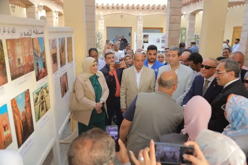 معارض للحرف وصور فوتوغرافية بمهرجان قنا للفنون والتراث