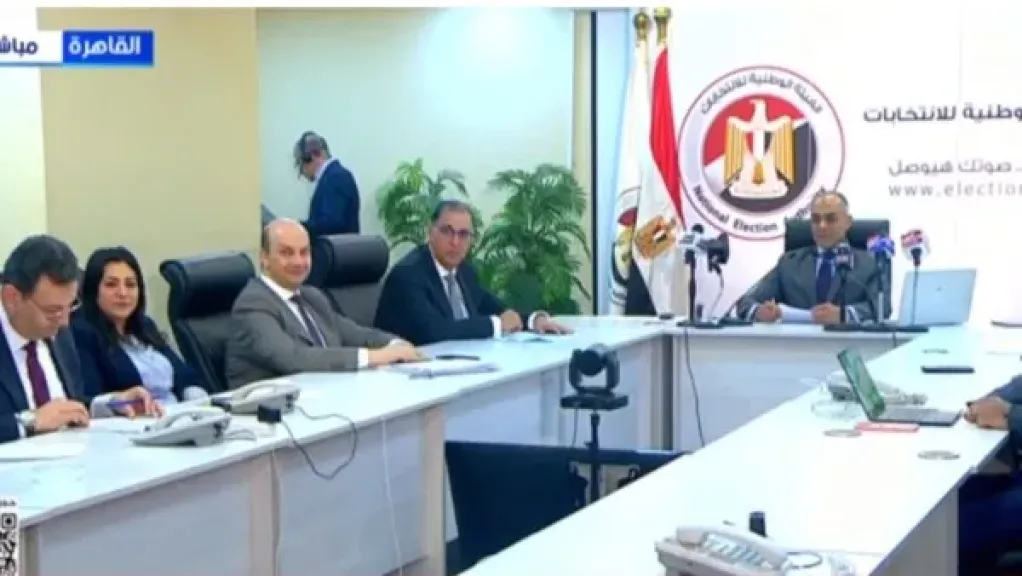 قنصل مصر بدبي: العملية الانتخابية تسير بشكل منتظم