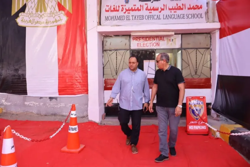 ​رئيس مدينة الغردقة يتفقد جاهزية اللجان الانتخابية