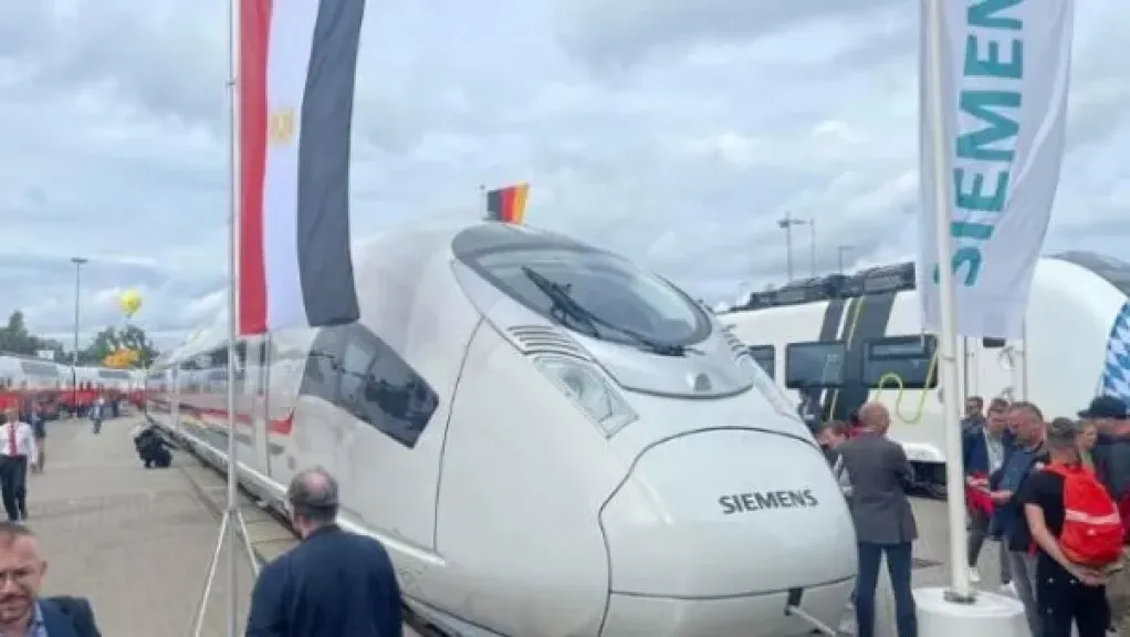 سفير ألمانيا بالقاهرة: قطار ”فيلارو” مثال رائد على التكنولوجيا الألمانية في مصر