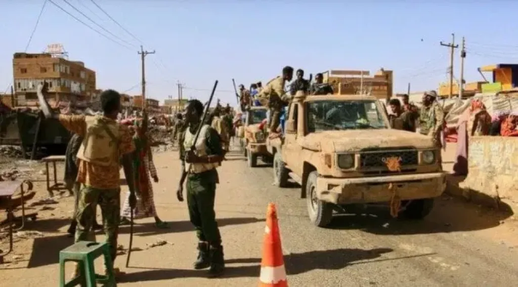 سلاح الجو التابع للجيش السوداني يستهدف مواقع لقوات الدعم السريع بمطار نيالا