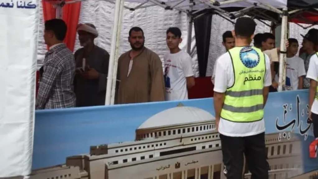 اليوم الثاني”.. فتح لجنة مدرسة أحمد زويل بالعمرانية لاستقبال الناخبين ​