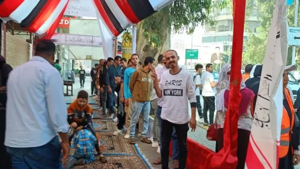 إقبال متوسط من الشباب بانتخابات مجلس النواب بمحافظة الجيزة