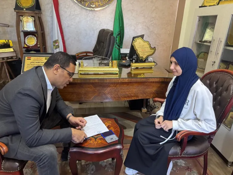 مديرية عمل الدقهلية تسلم عقود عمل جديدة لشباب من ذوى الإعاقة.. صور