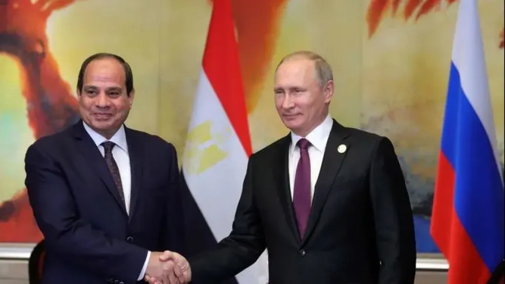 الرئيس السيسي ونظيره الروسي يشاركان في فعالية تركيب وعاء ضغط المفاعل للوحدة النووية الأولى