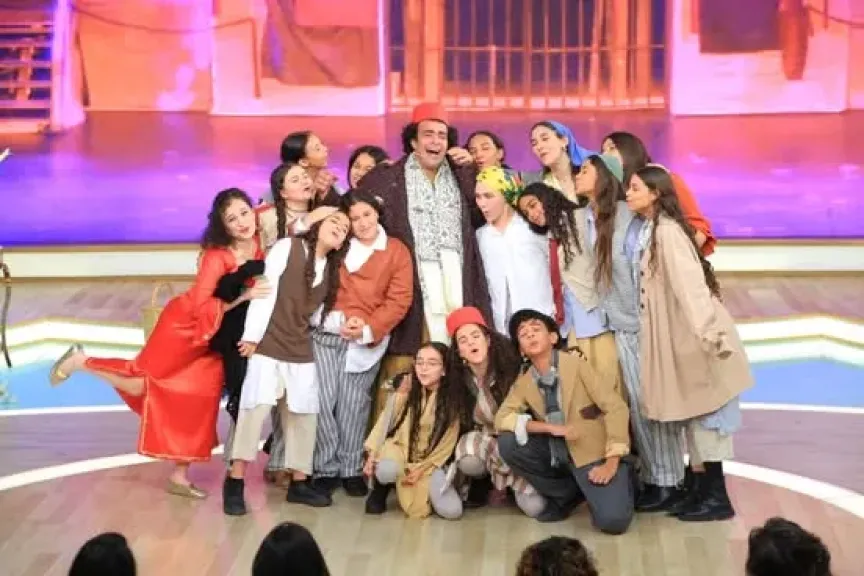 الجمعة .. نيفين علوبة وأبطال وصناع أوليفر بالعربي ضيوف منى الشاذلي على قناة ON