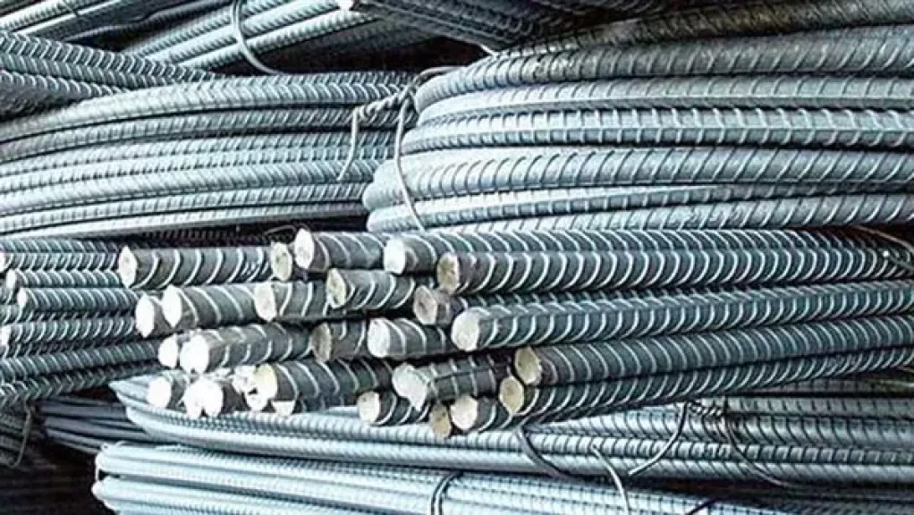 ”مواد البناء” تكشف سبب انخفاض أسعار الحديد
