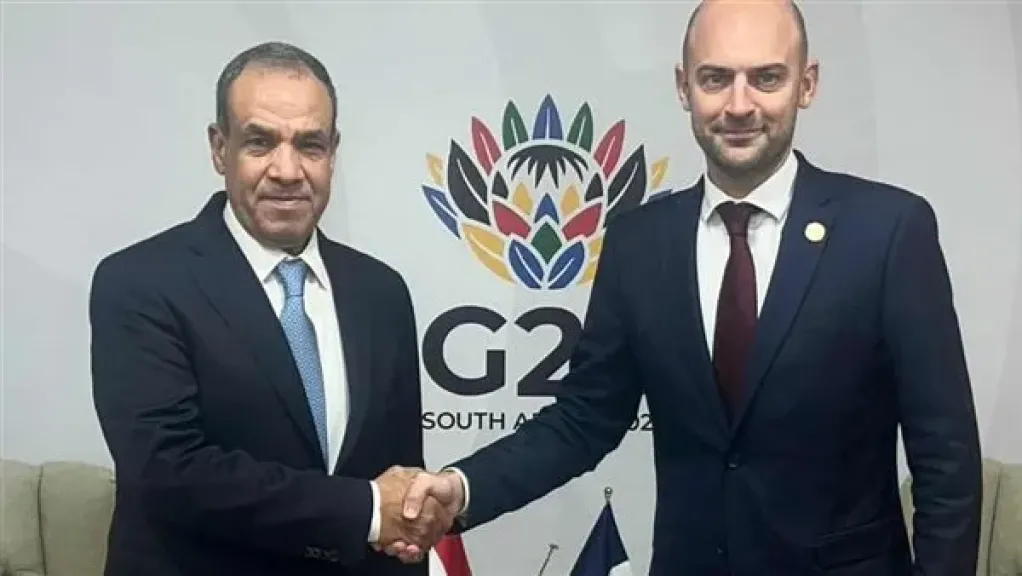 وزير الخارجية يلتقى نظيره الفرنسي على هامش أعمال قمة مجموعة العشرين