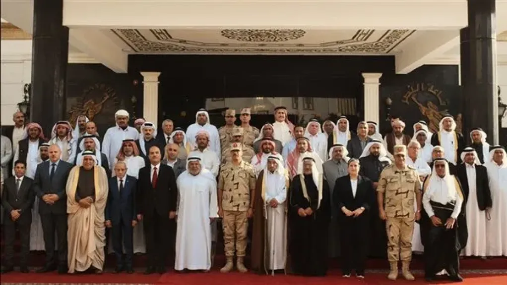 قيادة الجيش الثاني الميداني تستقبل شيوخ وعواقل وممثلي المجتمع المدني بشمال سيناء