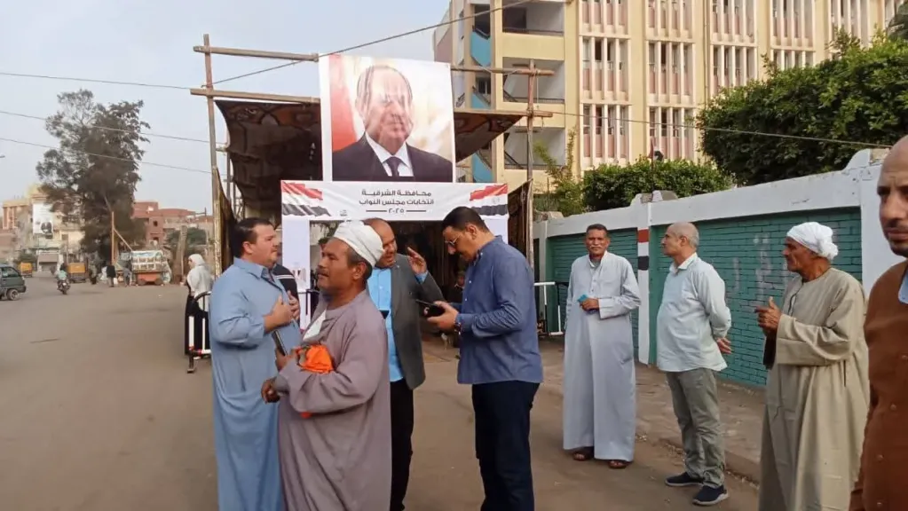 توافد المواطنين على لجان انتخابات مجلس النواب بالشرقية